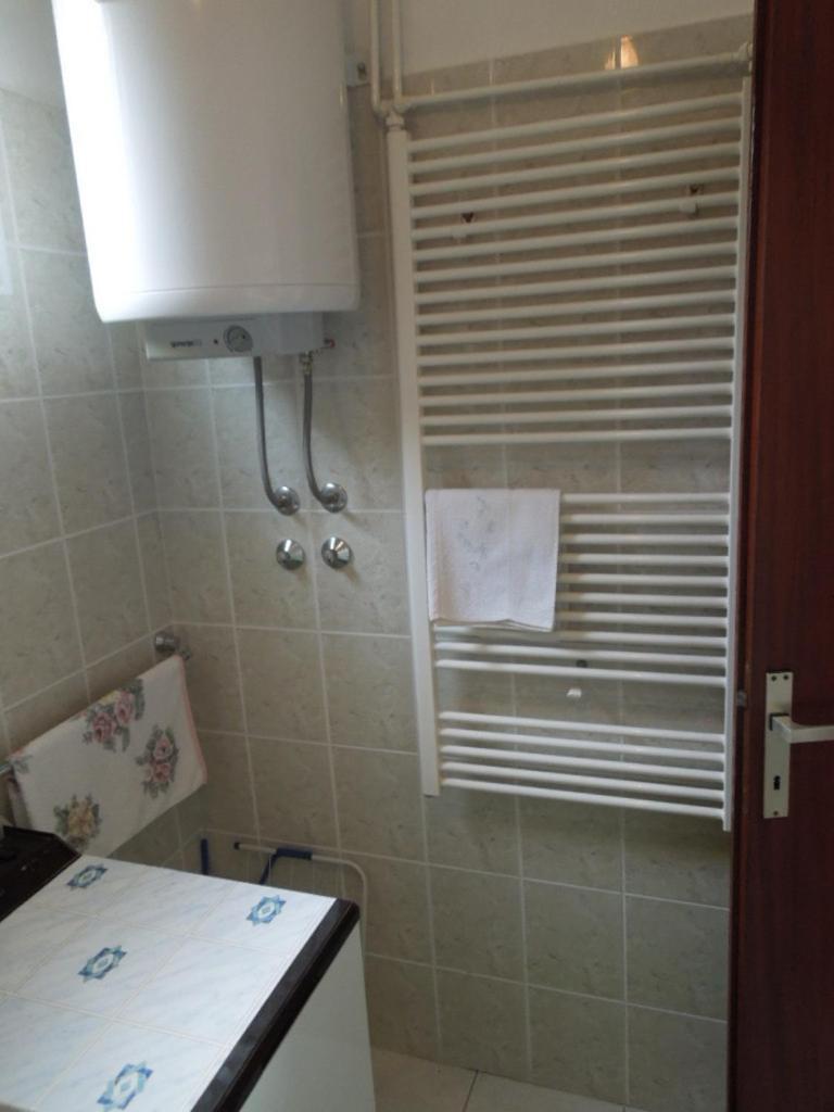Apartments And Rooms By The Sea Martinscica, Cres - 23980 Habitación foto